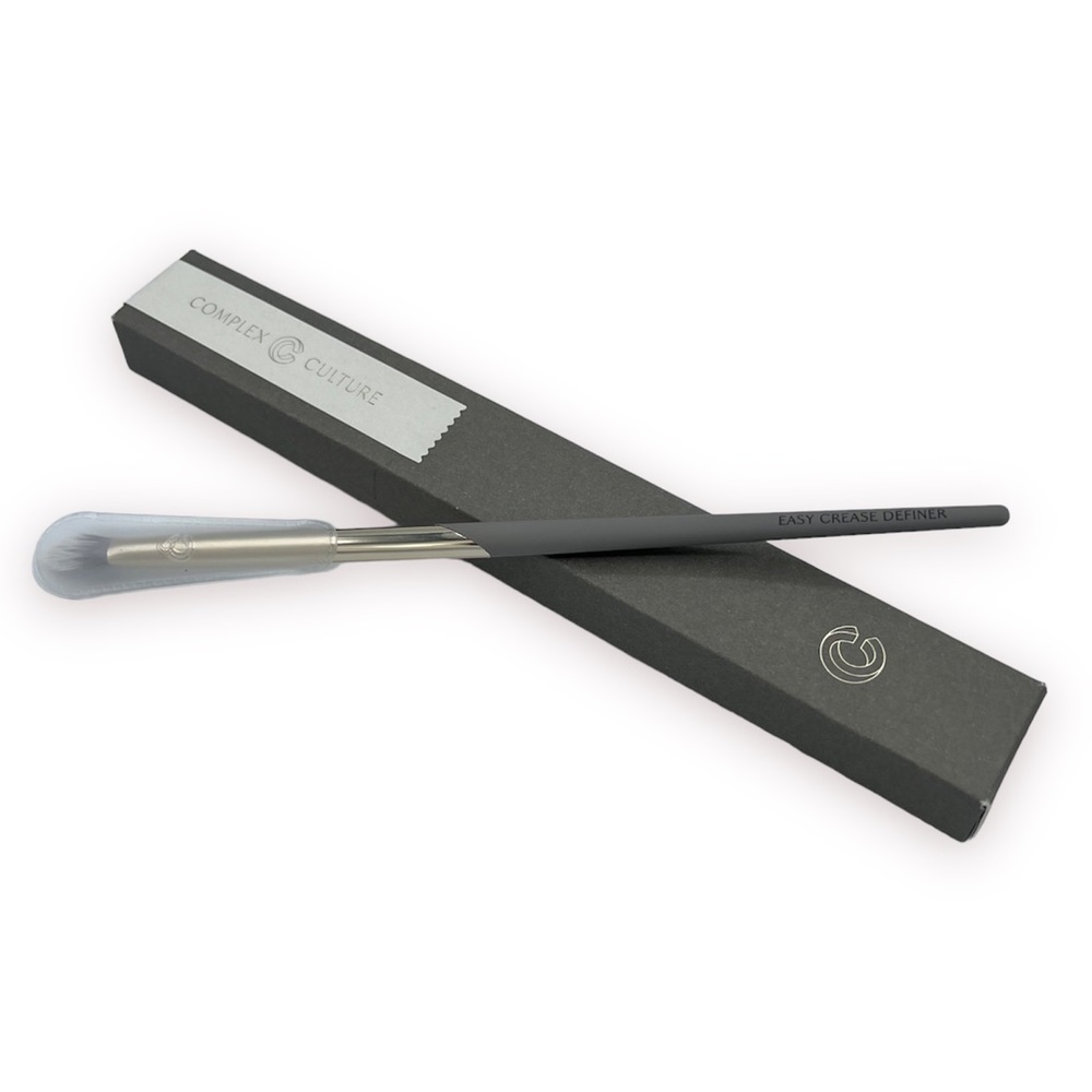 Complex Culture Easy Crease Definer Brush